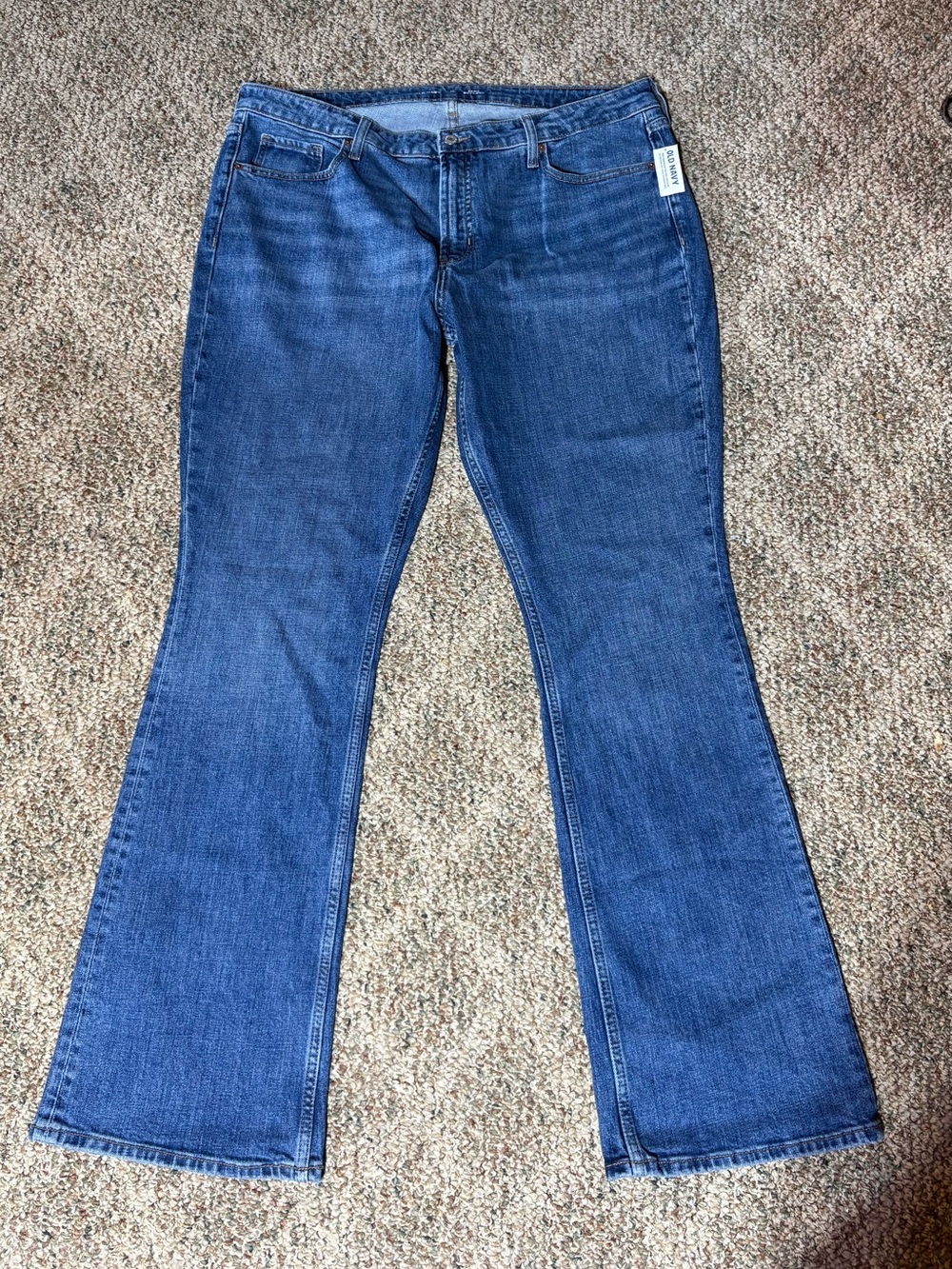 NWT Old Navy Mid-Rise Slim Boot-Cut Jeans Medium Wash 18 Tall